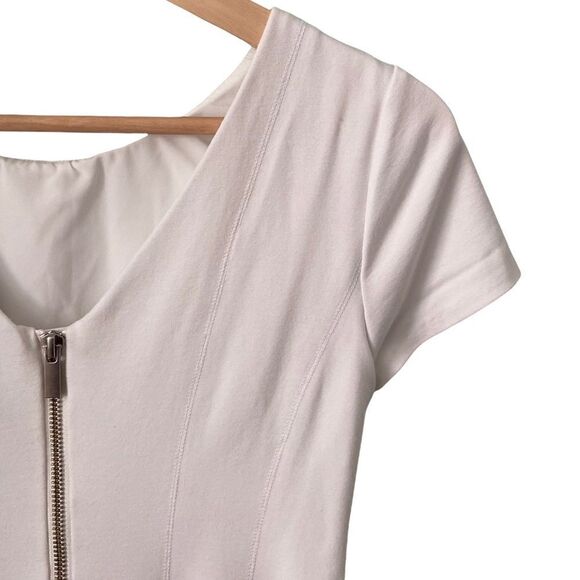 Banana Republic White Round neck Mini Dress in Size 2P - Picture 7 of 13